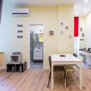  Appartamento San Marcellino Cool And By Napoliapartments